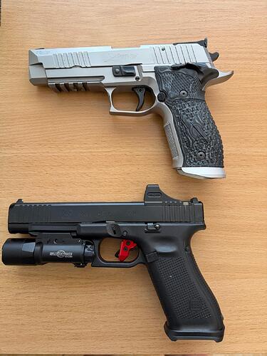 Sig a Glock